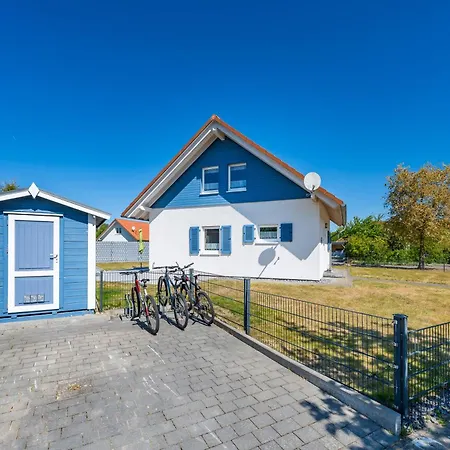 Muench Terrasse & Garten In Σπίτι διακοπών Wiek auf Rügen